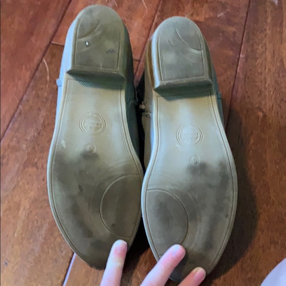 Boots - Picture 4 of 4